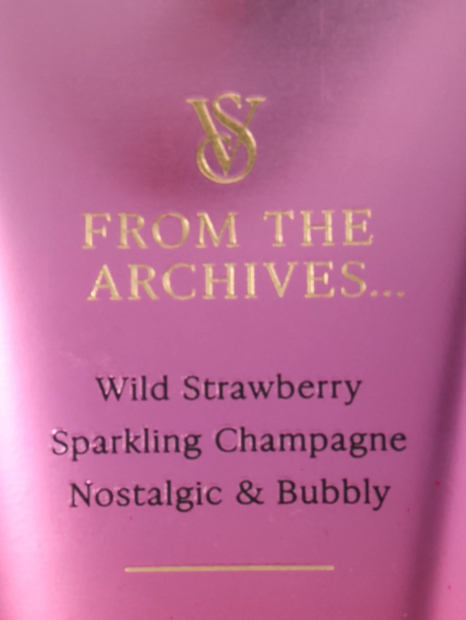 Парфюмированный лосьон для тела Strawberries & Champagne Victoria’s Secret 1159849387 (Розовый 236 ml)