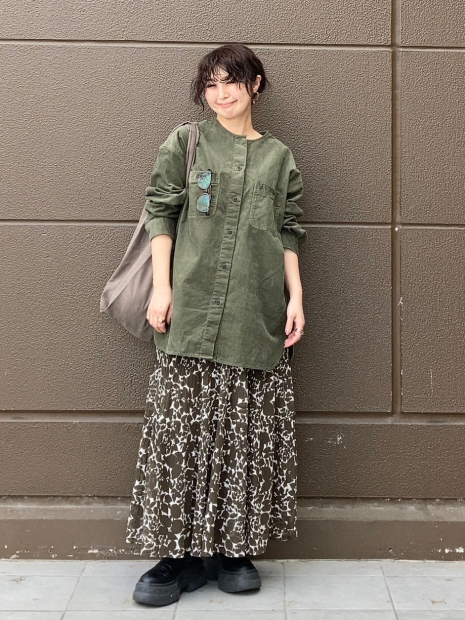 Вельветовая куртка UNIQLO на пуговицах 1159855894 (Зеленый XL)