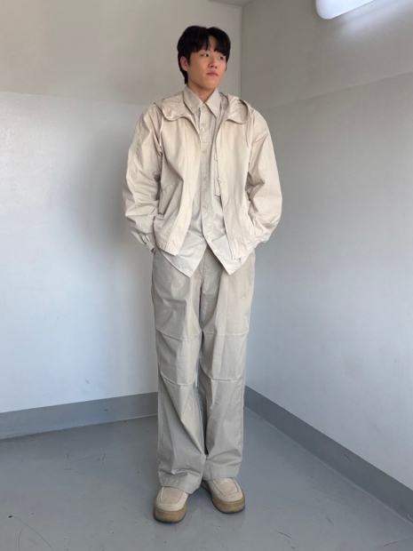 Легка куртка Uniqlo ветровка з капюшоном 1159839972 (Молочний 3XL)