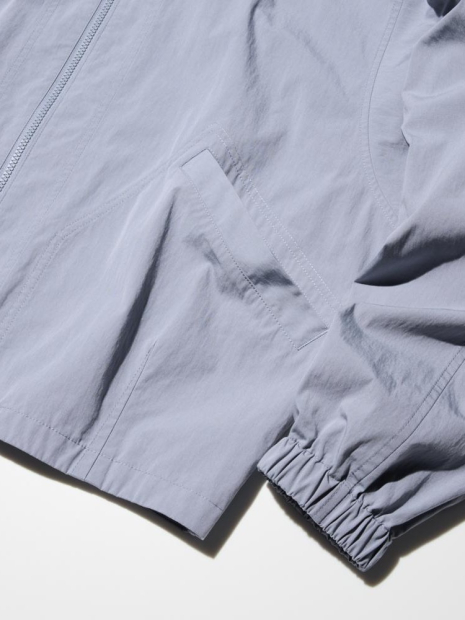 Легкая куртка Uniqlo ветровка с капюшоном 1159843356 (Серый S)