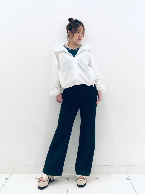 Ветровка женская Uniqlo компактная легкая куртка с капюшоном 1159850348 (Белый XXL)