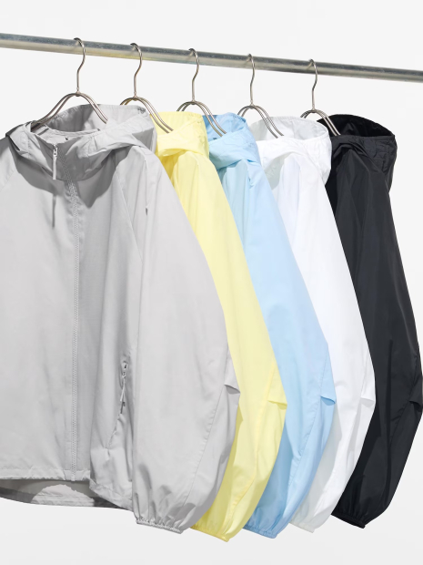 Вітровка жіноча Uniqlo компактна легка куртка з капюшоном 1159855153 (Сірий M)