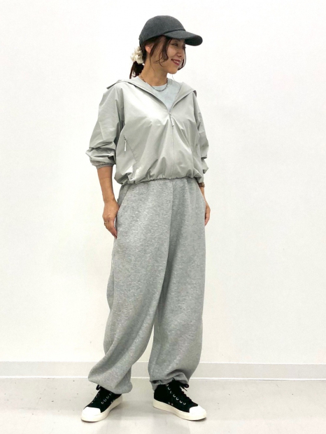 Вітровка жіноча Uniqlo компактна легка куртка з капюшоном 1159855153 (Сірий M)