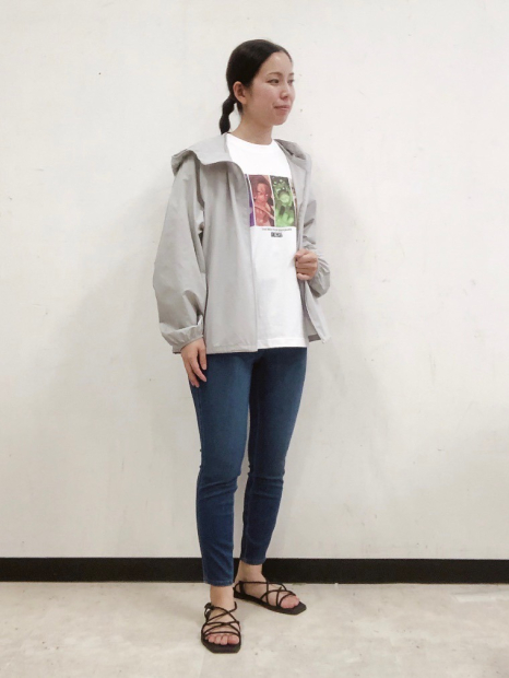 Вітровка жіноча Uniqlo компактна легка куртка з капюшоном 1159855153 (Сірий M)