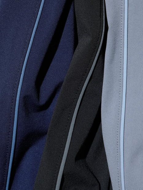 Куртка UNIQLO Ultra Stretch Active UPF40+ 1159863297 (Серый L)