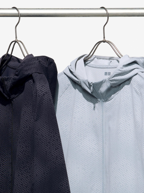 Легкая куртка Uniqlo ветровка с капюшоном 1159864691 (Черный XL)