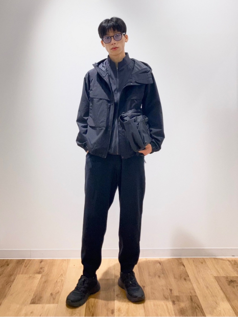 Куртка UNIQLO Ultra Stretch Active UPF40+ 1159865274 (Чорний XL)
