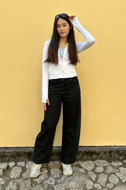 Спортивная куртка Uniqlo из сверхэластичной ткани 1159865417 (Белый L)