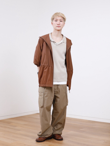 Ветровка Uniqlo с защитой от ультрафиолета 1159893432 (Коричневый S)