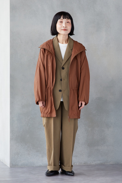 Ветровка Uniqlo с защитой от ультрафиолета 1159893432 (Коричневый S)
