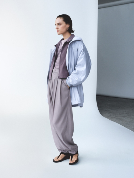 Легкая куртка Uniqlo ветровка на молнии 1160535433 (Серый XS)
