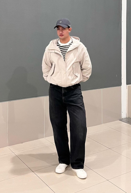 Ветровка с капюшоном Uniqlo 1160840355 (Молочный XXL)