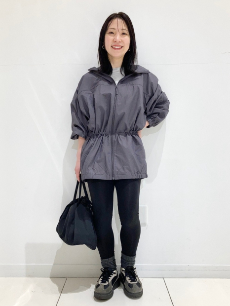 Ветровка Uniqlo с защитой от ультрафиолета UPF+40 1161519826 (Серый M)