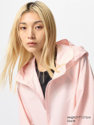 Вітровка із захистом від ультрафіолету Uniqlo легка куртка UV Protection 1159840047 (Рожевий XS)