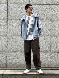 Легкая куртка Uniqlo ветровка с капюшоном 1159843356 (Серый S)