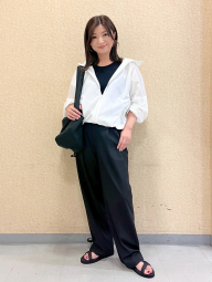 Ветровка женская Uniqlo компактная легкая куртка с капюшоном 1159850348 (Белый XXL)