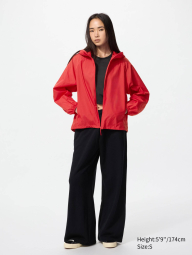 Ветровка женская Uniqlo компактная легкая куртка с капюшоном 1159851529 (Красный L)