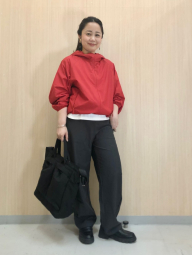 Ветровка женская Uniqlo компактная легкая куртка с капюшоном 1159851529 (Красный L)