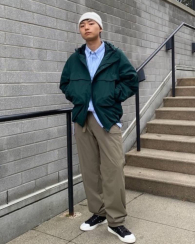 Ветрозащитная парка Uniqlo ветровка с капюшоном 1159854998 (Зеленый S)