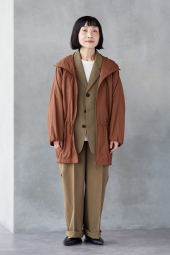 Ветровка Uniqlo с защитой от ультрафиолета 1159893432 (Коричневый S)