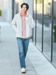 Толстовка Uniqlo с защитой от ультрафиолета UPF+40 1161518002 (Молочный XXL)