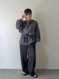 Ветровка Uniqlo с защитой от ультрафиолета UPF+40 1161519826 (Серый M)