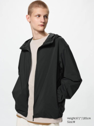 Ветровка с защитой от ультрафиолета Uniqlo легкая куртка UV Protection 1162140815 (Черный M)
