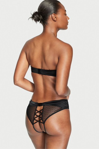 Зухвалі відкриті трусики в сіточку Victoria ́s Secret чики з вирізом ззаду