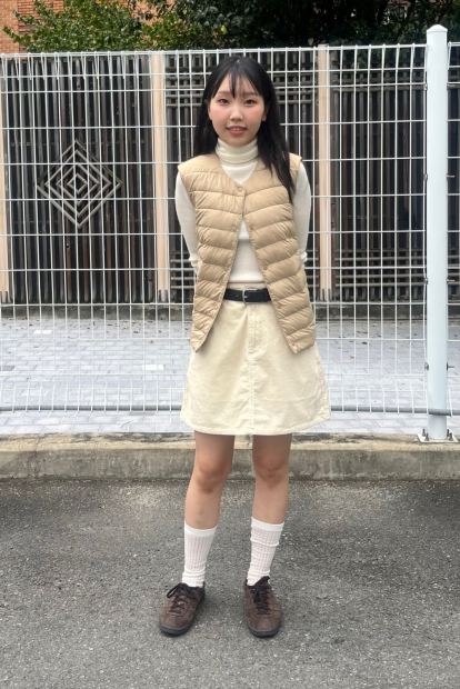 Женская вельветовая мини-юбка UNIQLO 1159854893 (Молочный L)