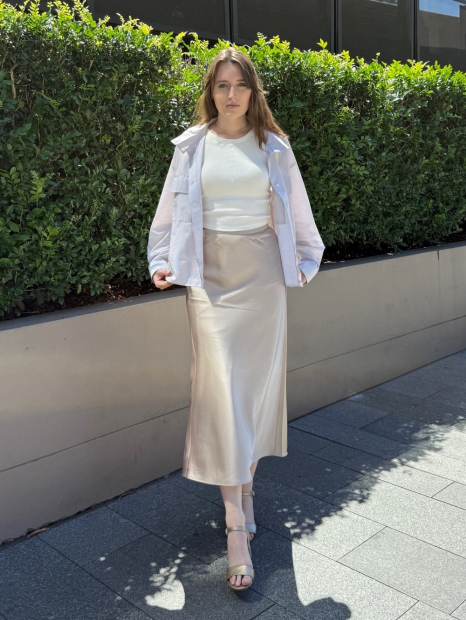 Женская атласная юбка UNIQLO 1159855528 (Бежевый M)