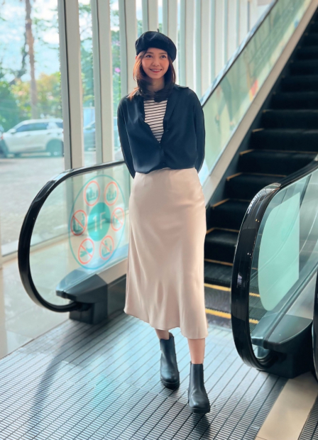 Женская атласная юбка UNIQLO 1159855528 (Бежевый M)