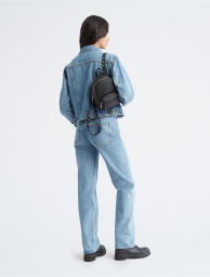 Мінімалістичний жіночий рюкзак Calvin Klein з монограмою оригінал