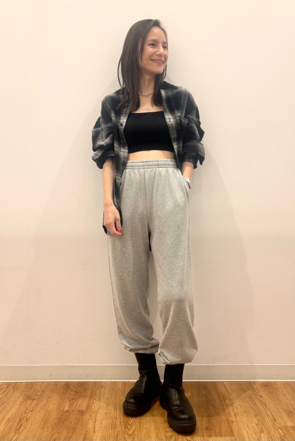Бесшовный бюстгальтер UNIQLO топ с чашками 1159831075 (Черный L)
