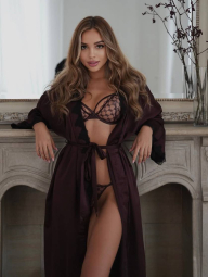 Сетчатый бюстгальтер Victoria's Secret с отделкой из экокожи 1159839829 (Бордовый 38DDD)