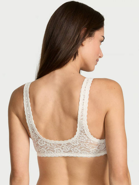 Роскошный кружевной комплект Victoria's Secret бралетт и трусики тонг 1159839136 (Молочный S)