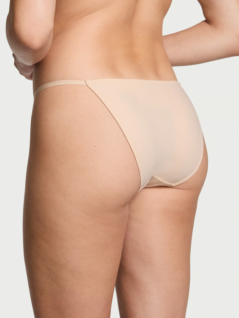 Гладкие трусики стринг бикини Victoria's Secret 1159833149 (Бежевый S)