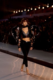 Женские трусики шортики Victoria's Secret с логотипом из страз 1159820518 (Черный S)