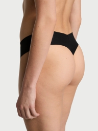 Бесшовные трусики тонг Victoria's Secret 1159826646 (Черный XL)