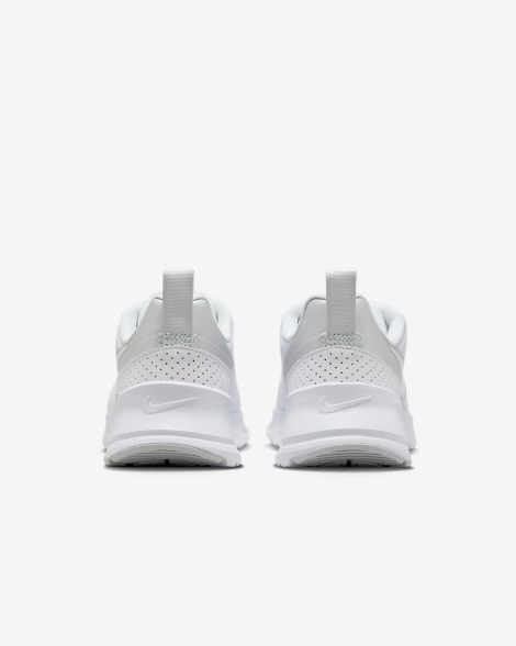 Женские стильные кроссовки Nike Air Max Nuaxis 40 (8,5 US) 26 см Белый 1159832839
