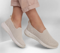 Женские мокасины Skechers слипоны 37,5 (7,5 US) 25 см Бежевый 1159835145