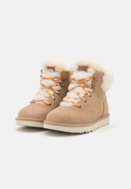 Женские ботинки UGG на шнурках 1159792735 (Бежевый, 38)