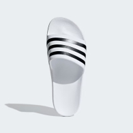 Легкие шлепанцы Adilette Aqua от Adidas с фирменными полосками 1159794839 (Белый, 40)