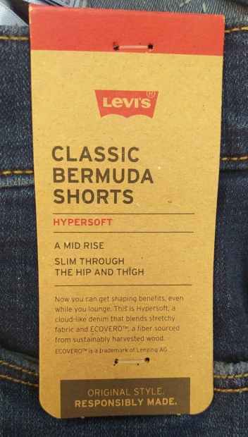 Жіночі джинсові шорти Classic Bermuda Levi's бермуди 1159814736  (Білий/синій 25)