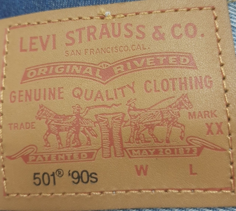 Женские джинсовые шорты 501'90s Levi's с необработанными краями 1159817784 (Голубой 29)