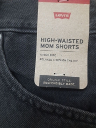 Женские джинсовые шорты Mom Levi's с высокой посадкой 1159819808 (Серый 27)