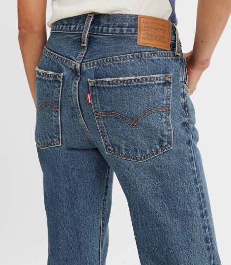 Женские прямые джинсы Levi's Middy Straight 1159817525 (Синий W29 L29)