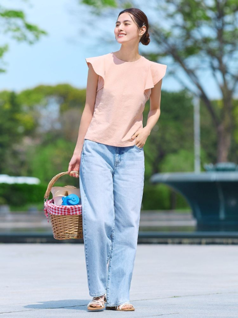 Женские джинсы UNIQLO широкие 1159832471 (Голубой W28 L33)