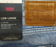 Женские джинсы Levi's Low Loose с рваными деталями 1159818125 (Голубой W32 L30)