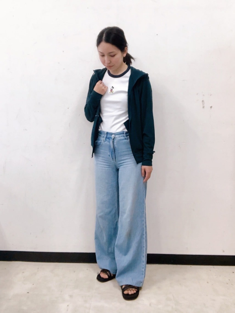 Футболка UNIQLO с вышивкой Mickey Mouse 1159833990 (Белый S)