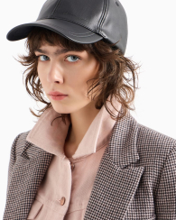 Стильная кепка Armani Exchange бейсболка из экокожи 1159833987 (Черный One size)